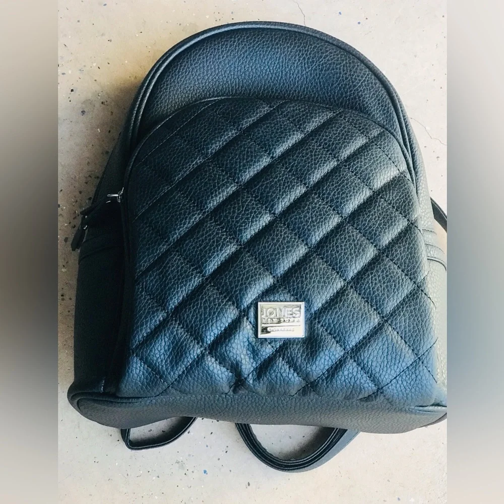 george russell tumi backpack Mous x Mercedes-AMG F1 Team Day Color:Pace Purple / Blue Saturn adidas Young BTS Creator